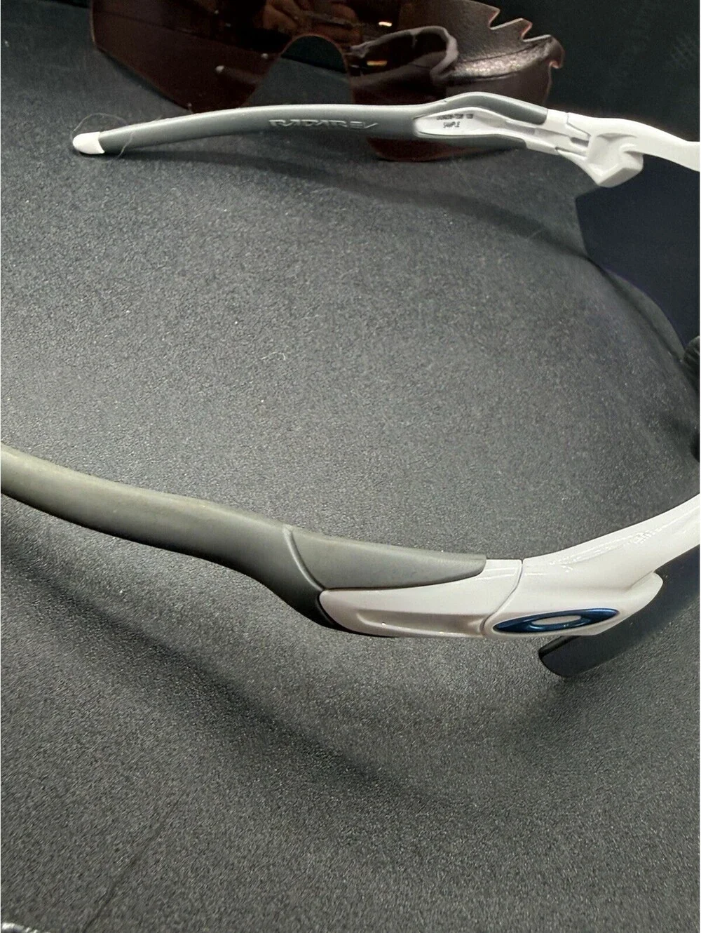 Oakley Radar EV PathPolished White/Prizm Sapphire Iridium OO9208-7338